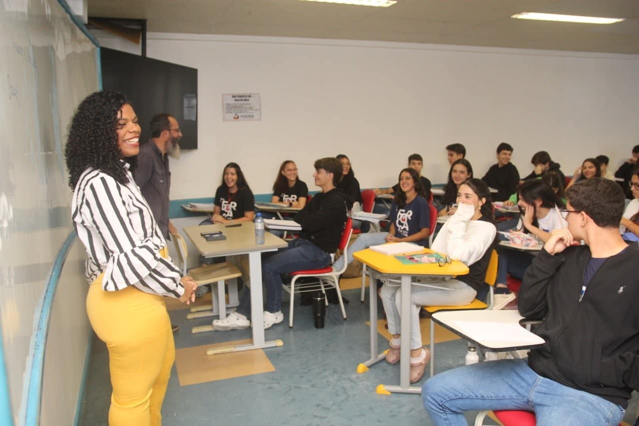 ATIVIDADE MULHERES NA CIÊNCIA - E. MÉDIO