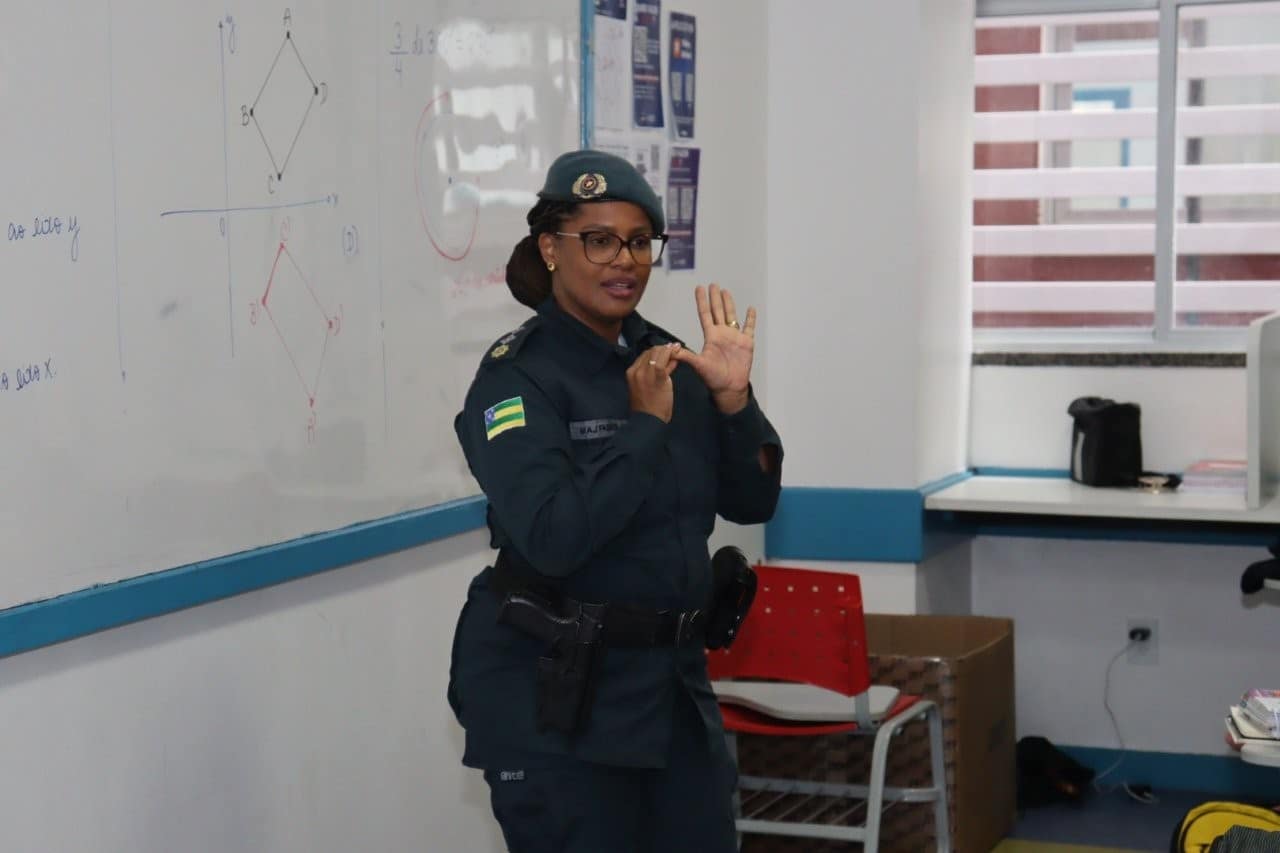 ATIVIDADE MULHERES SOCIOLOGIA - E. MÉDIO