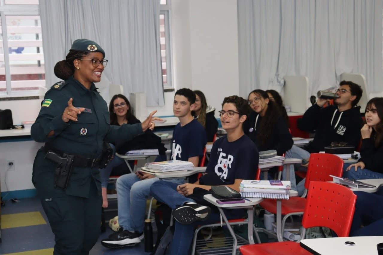 ATIVIDADE MULHERES SOCIOLOGIA - E. MÉDIO