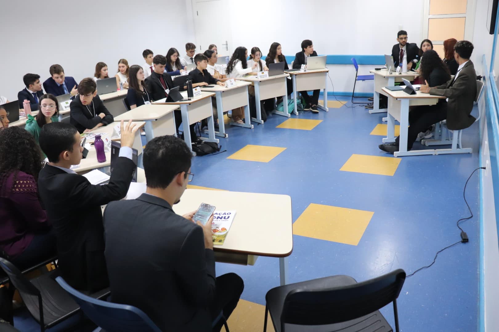 IMG_3993 (Grande) IMG_3993 (Grande)